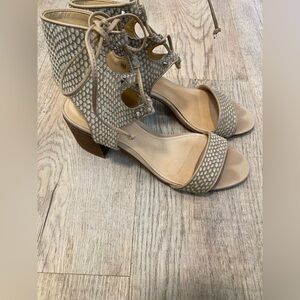 SCHUTZ Beige Textured Heels